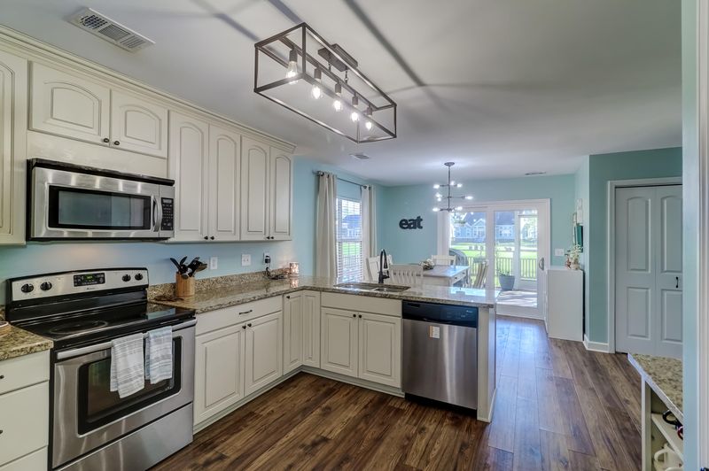41 Jawol Dr, Charleston, SC 29414