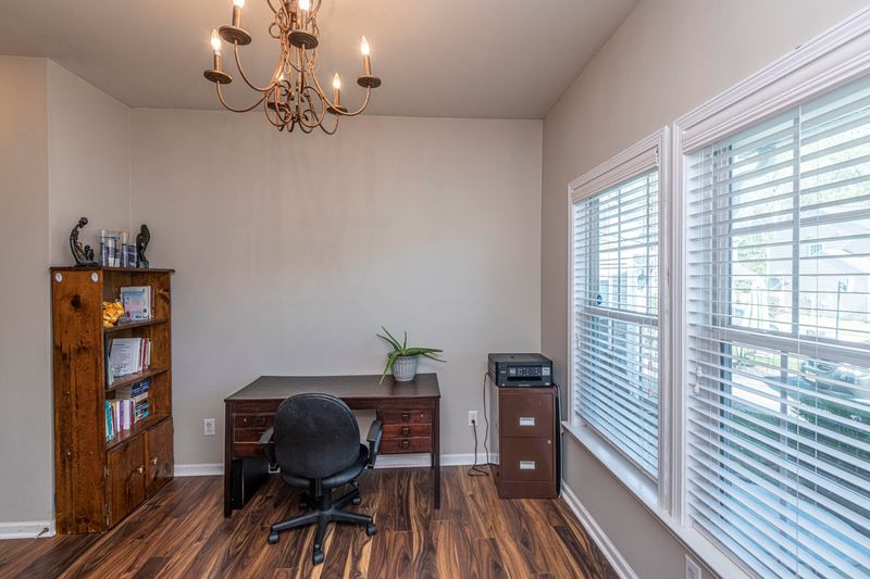 219 Chipping Sparrow Dr, Summerville, SC 29485