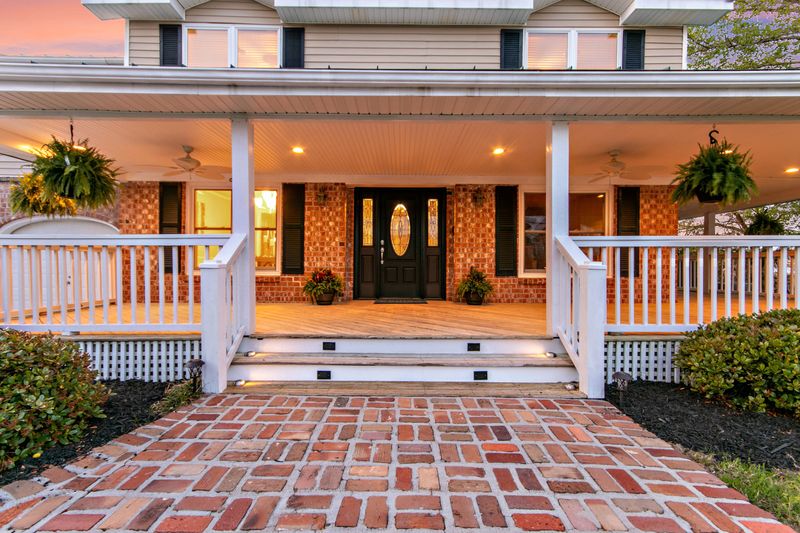 2397 Furman Dr, Charleston, SC 29414