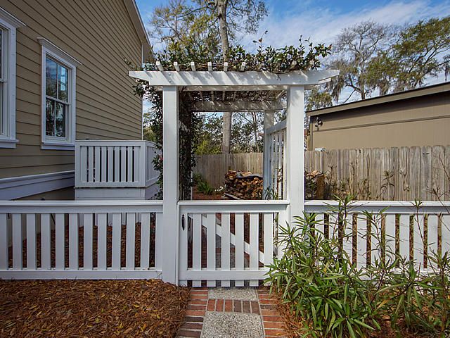 789 Bradburn Dr, Mount Pleasant, SC 29464