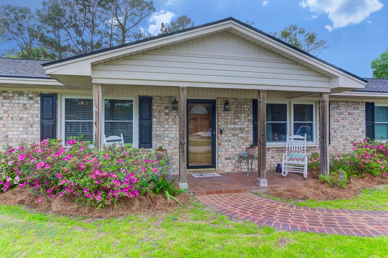 1025 Birchdale Dr, Charleston, SC 29412