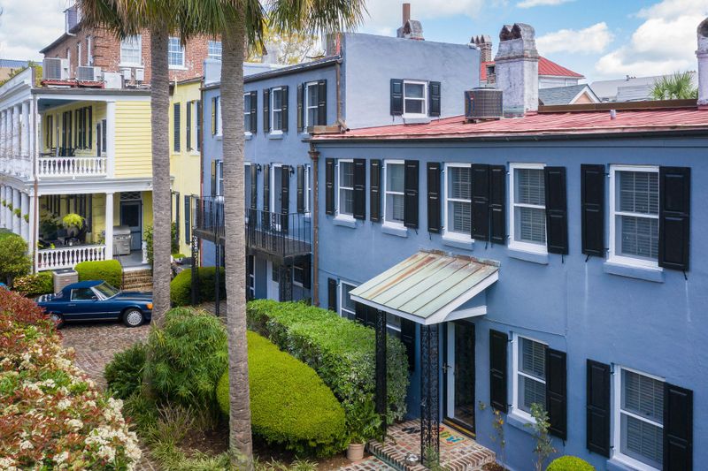 53 Laurens St, Charleston, SC 29401