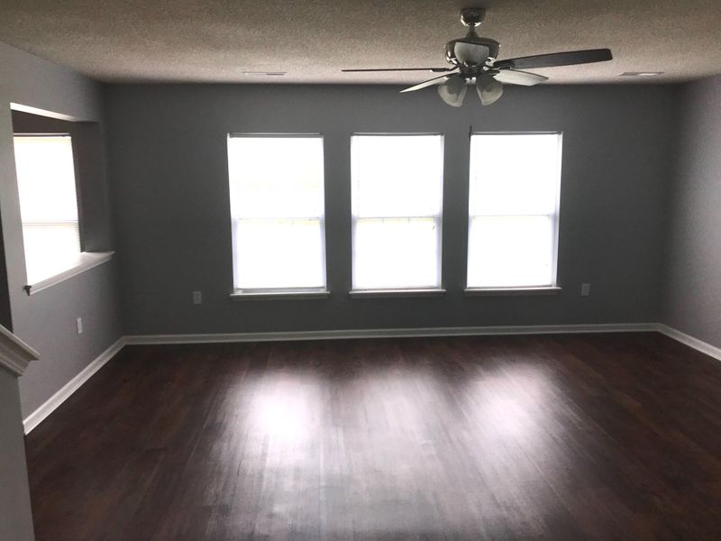 5013 Basnett Dr, Summerville, SC 29485