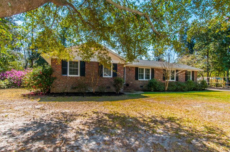 104 Spring Rd, Summerville, SC 29483