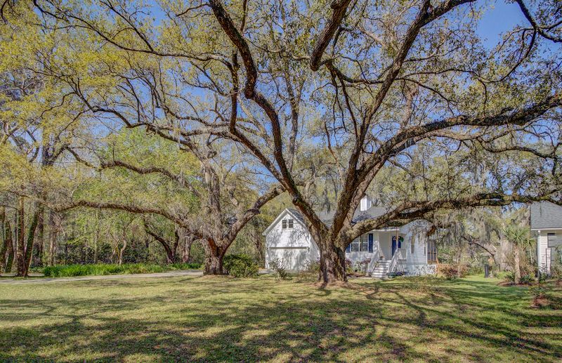 1650 Pierpont Ave, Charleston, SC 29414