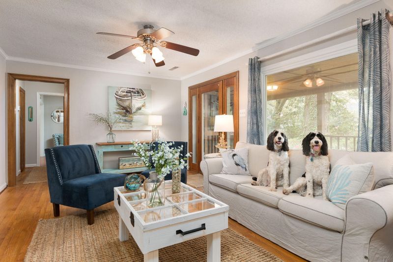 320 Riverland Dr, Charleston, SC 29412