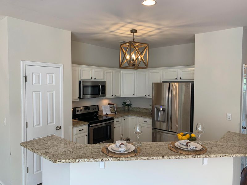 3025 Park West Blvd, Mount Pleasant, SC 29466