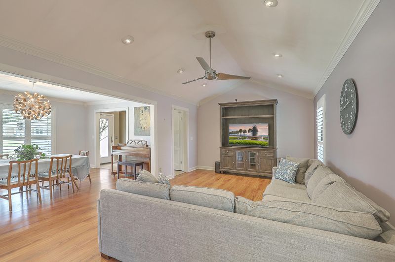 964 Orange Grove Rd, Charleston, SC 29407