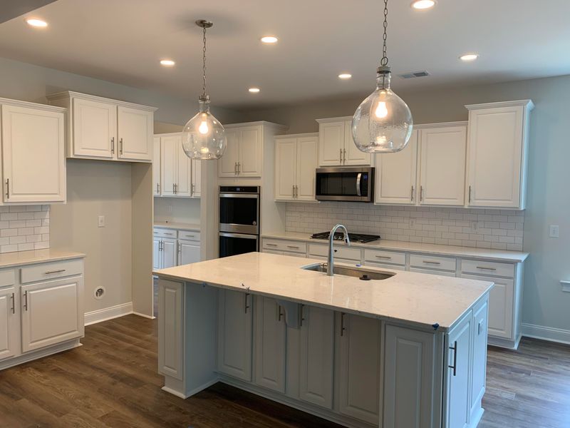 606 South Pointe Blvd, Summerville, SC 29483