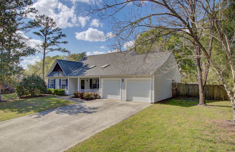 103 Birchwood Dr, Summerville, SC 29483