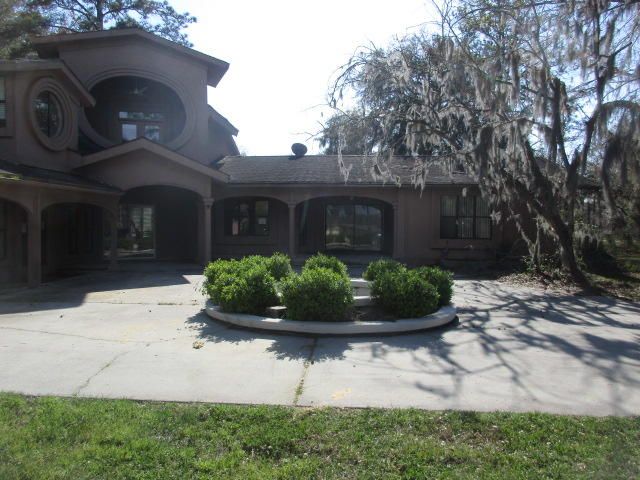 1906 Park Rd, Moncks Corner, SC 29461
