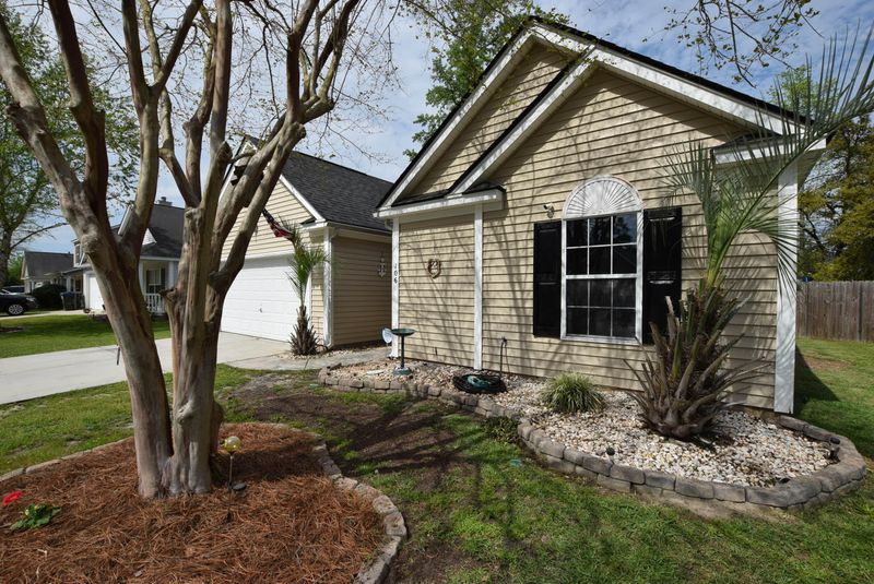 106 Kilpatrick Ct, Summerville, SC 29483