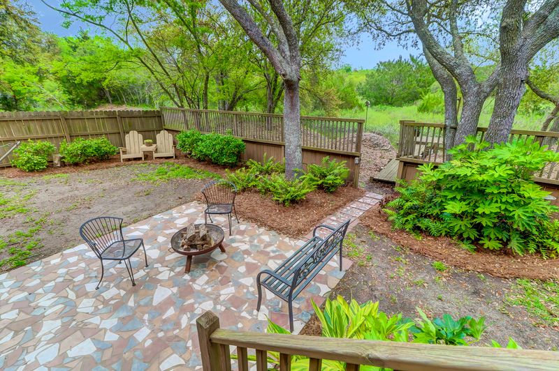 1552 Ocean Neighbors Blvd, Charleston, SC 29412