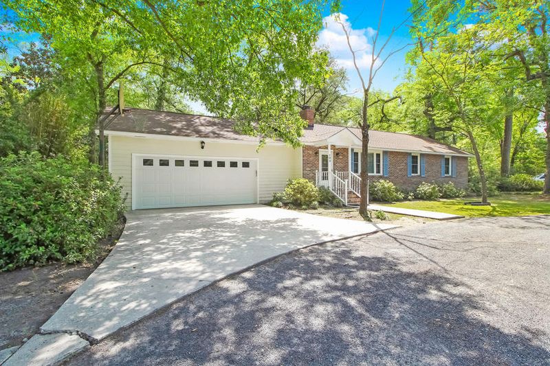 103 Old Country Club Rd, Summerville, SC 29483