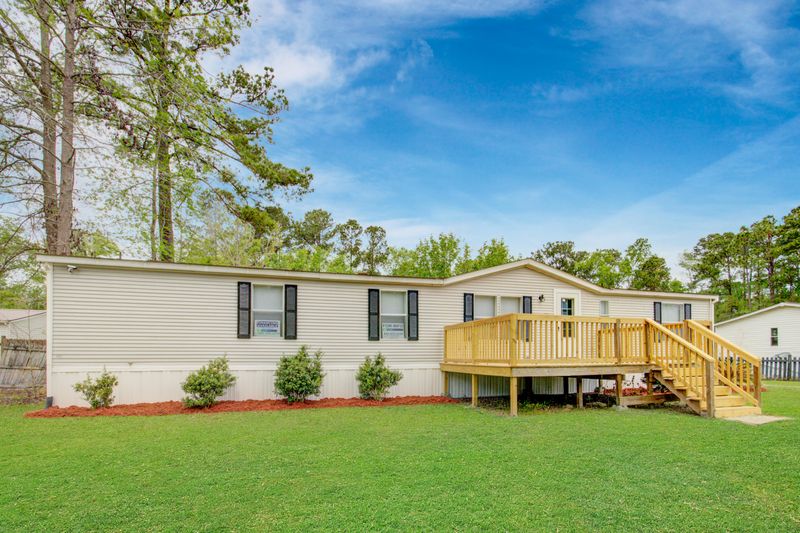 204 St Germain Dr, Summerville, SC 29483