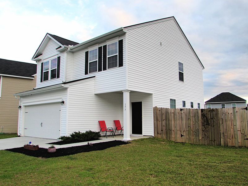 177 Longford Dr, Summerville, SC 29483
