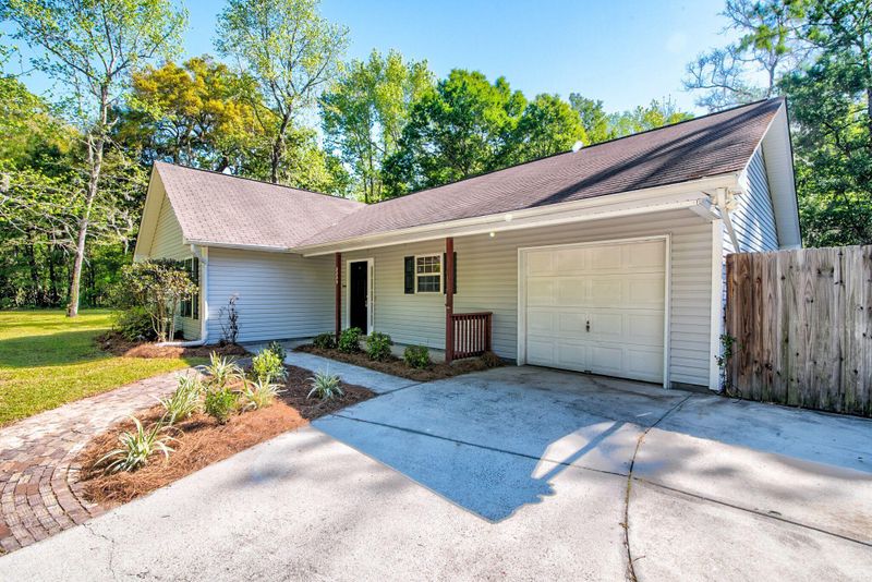 3339 Walter Dr, Johns Island, SC 29455