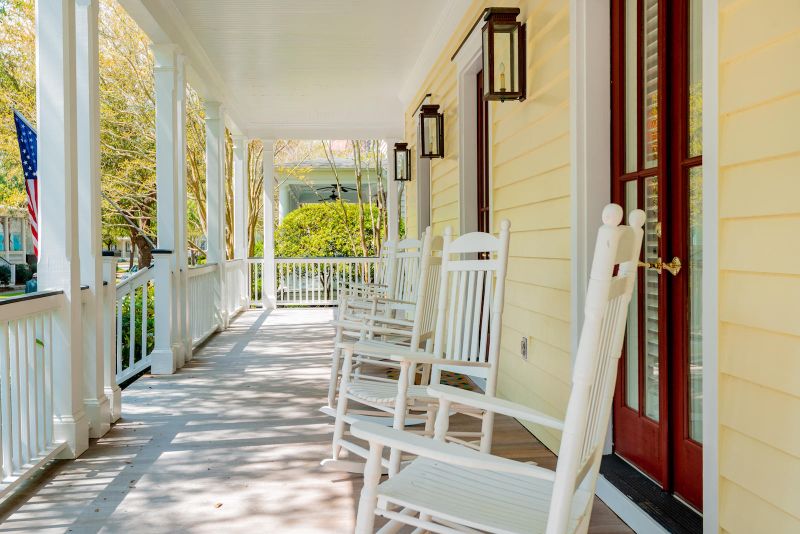 28 Perseverance St, Mount Pleasant, SC 29464