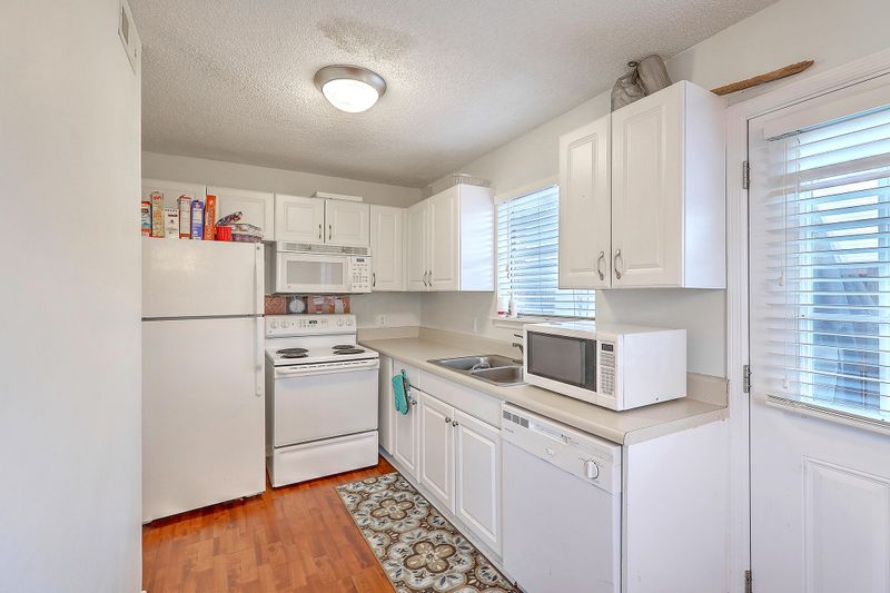 415 Parkdale Dr #13 F, Charleston, SC 29414