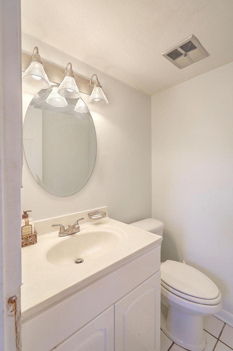 415 Parkdale Dr #13 F, Charleston, SC 29414