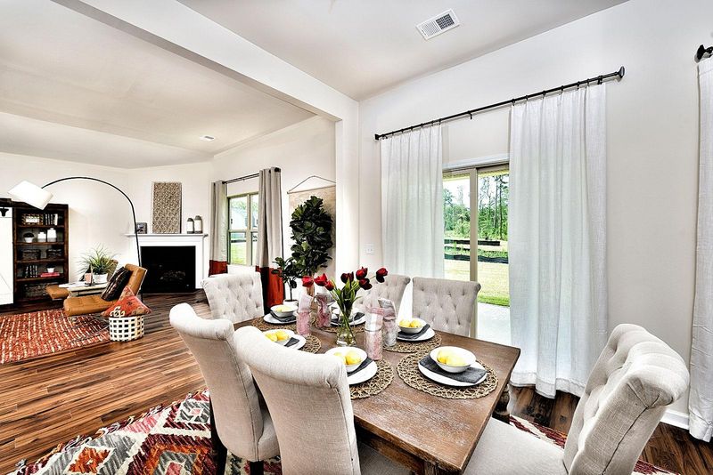 102 Oldenburg Dr, Summerville, SC 29486