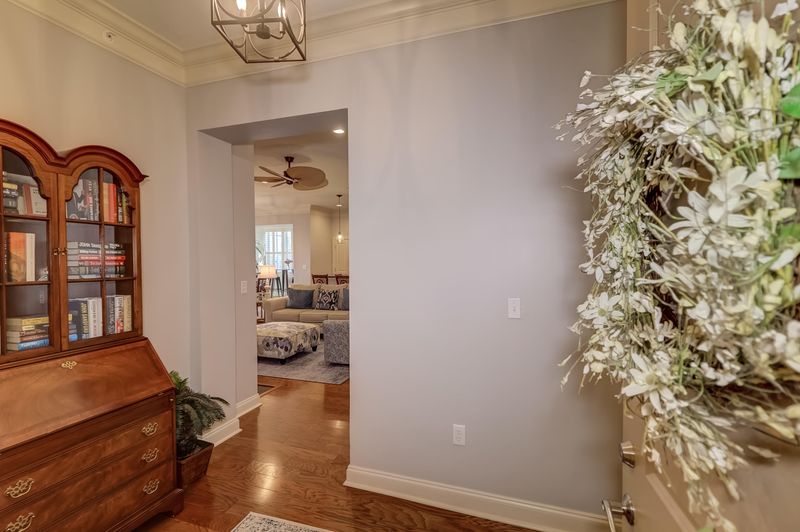 200 River Landing Dr #301 F, Charleston, SC 29492