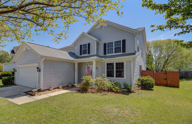107 Graduate Ln, Ladson, SC 29456