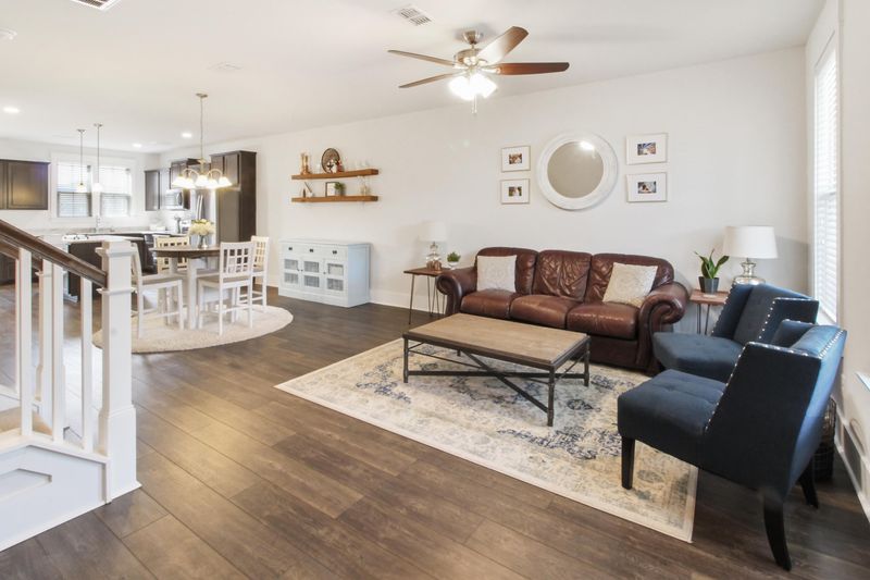 185 Great Lawn Dr, Summerville, SC 29486