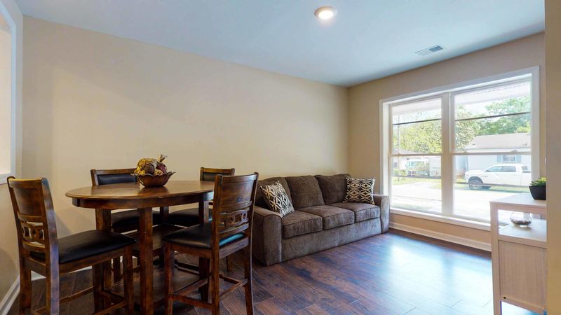 1144 Berkeley St, Hanahan, SC 29410