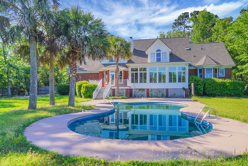 2073 Shell Ring Cir, Mount Pleasant, SC 29466