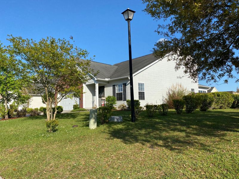 529 Holiday Dr, Summerville, SC 29483