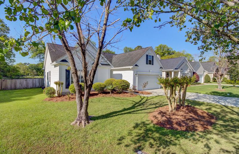 1918 Treebark Dr, Charleston, SC 29414