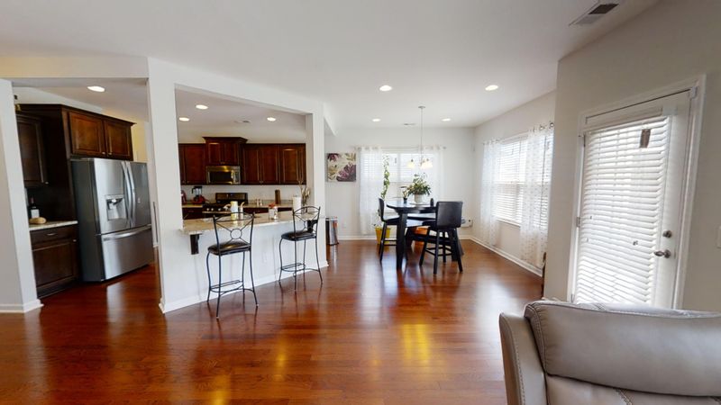 8171 Copperas Hill Dr, Charleston, SC 29406