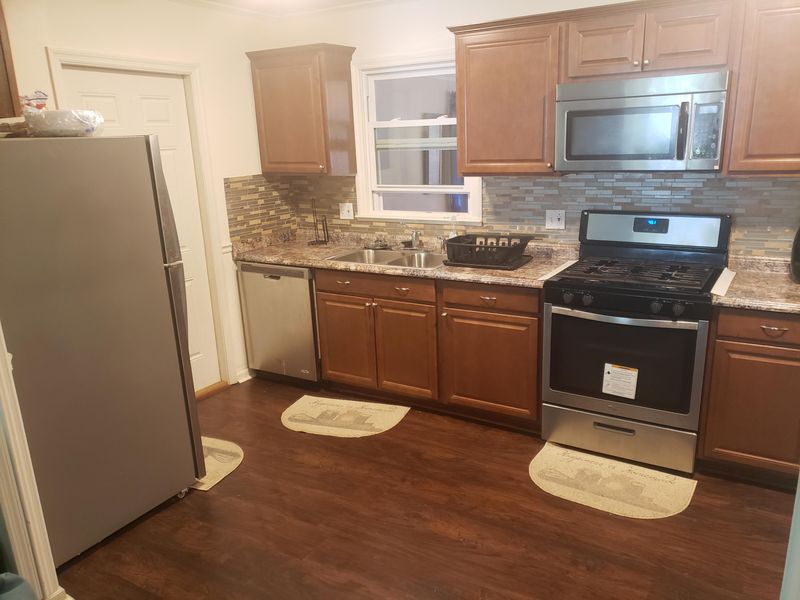 7007 S Kenwood Dr, North Charleston, SC 29406