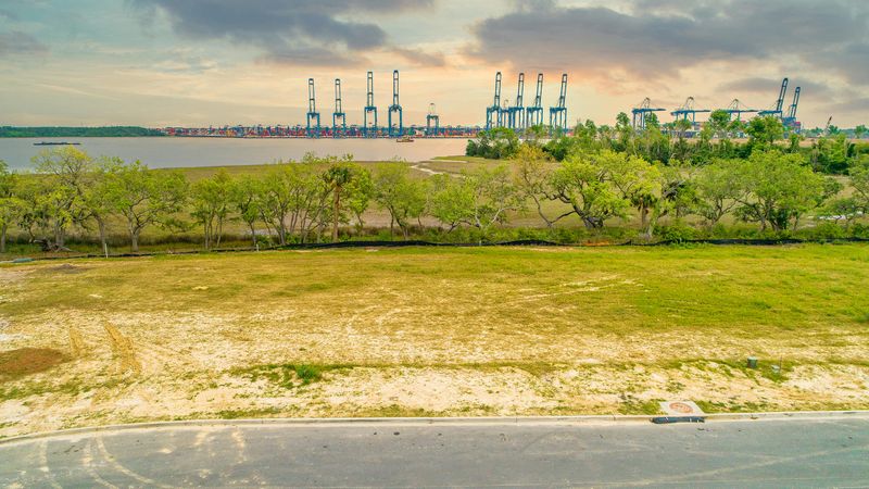1233 Water View Ln, Charleston, SC 29492