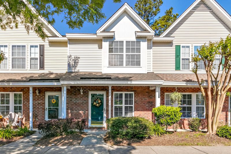 502 Yellow Hawthorn Cir, Summerville, SC 29483