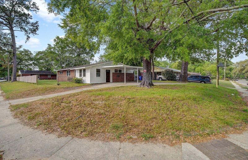 4101 Oakridge Dr, North Charleston, SC 29418