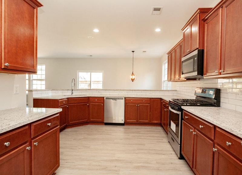 190 Gaslight Blvd, Summerville, SC 29483