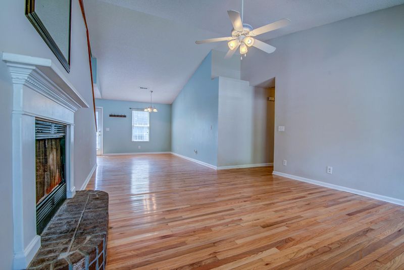 3704 Gaines Mill Dr, North Charleston, SC 29420