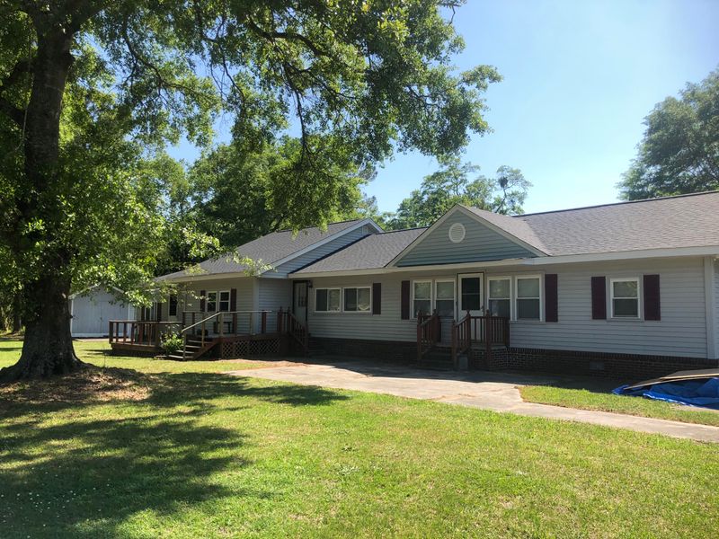 2073 N Main St, Summerville, SC 29486