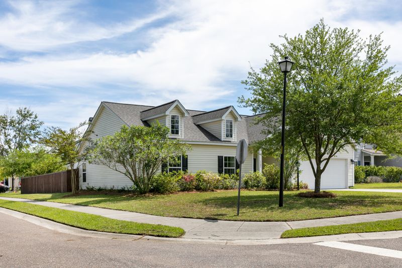 1182 Sunbronze Ct, Johns Island, SC 29455