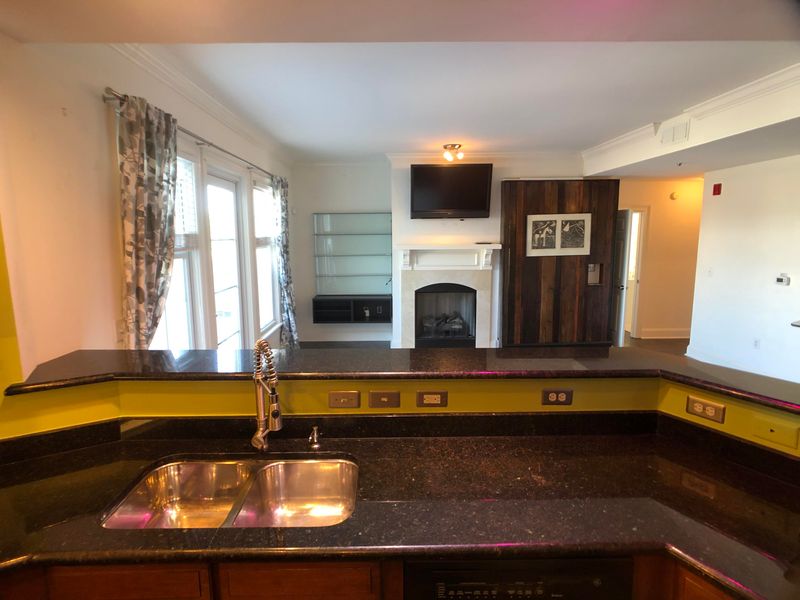 498 Albemarle Rd #501, Charleston, SC 29407
