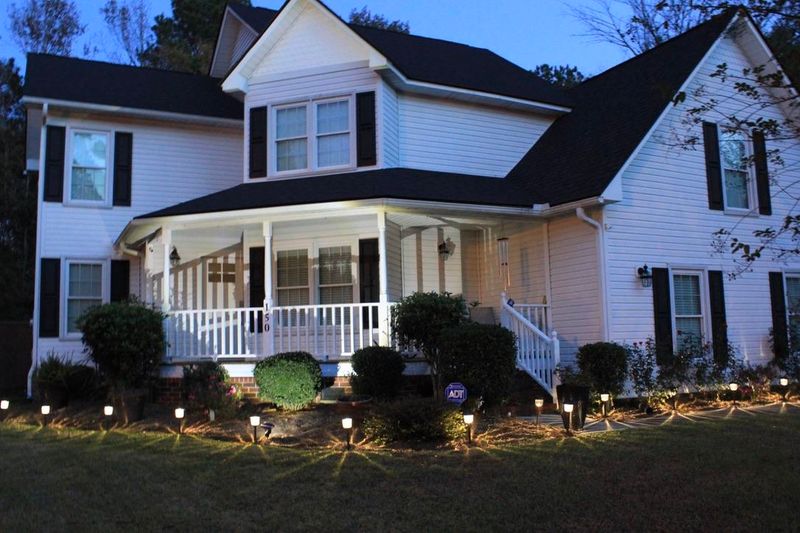 150 Winding Rock Rd, Goose Creek, SC 29445