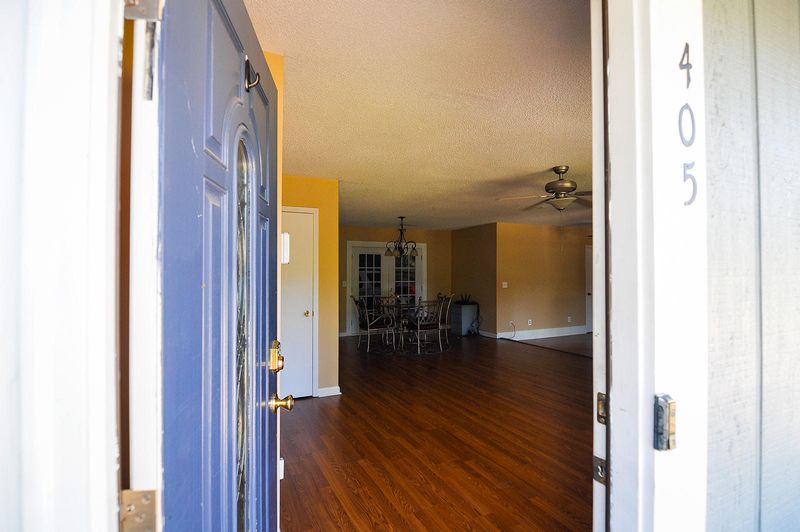 405 Mountain Pine Rd, Moncks Corner, SC 29461