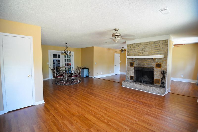 405 Mountain Pine Rd, Moncks Corner, SC 29461