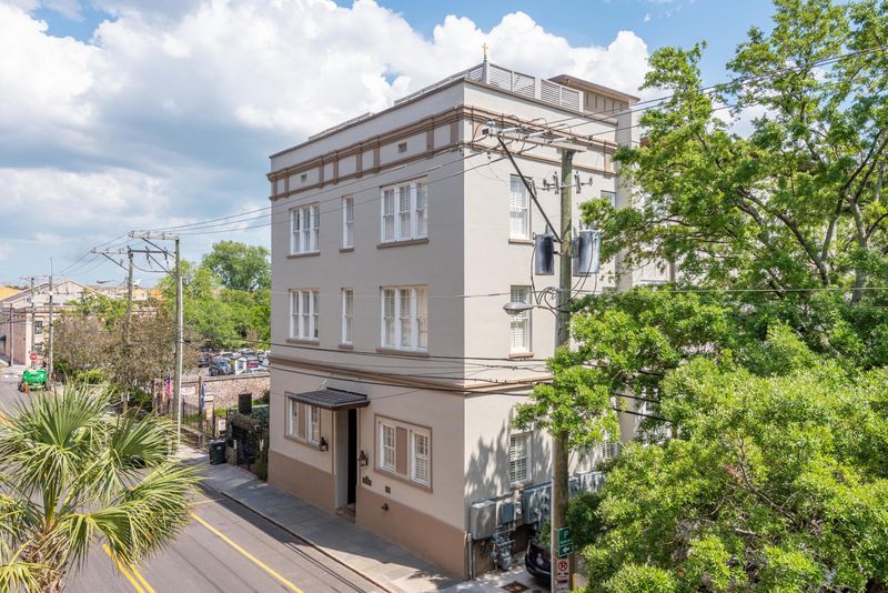 85 Cumberland St #1, Charleston, SC 29401