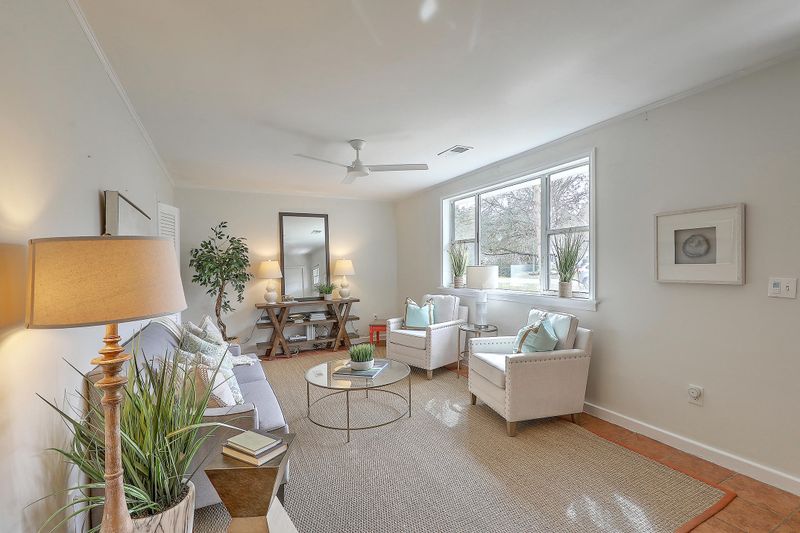 10 Rosedale Dr, Charleston, SC 29407