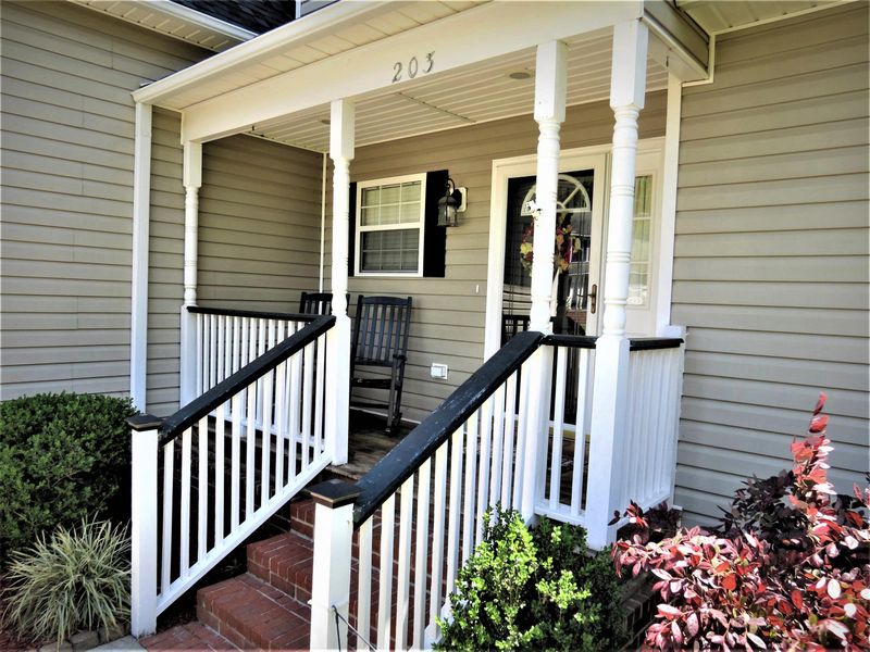 203 Somerset Dr, Goose Creek, SC 29445
