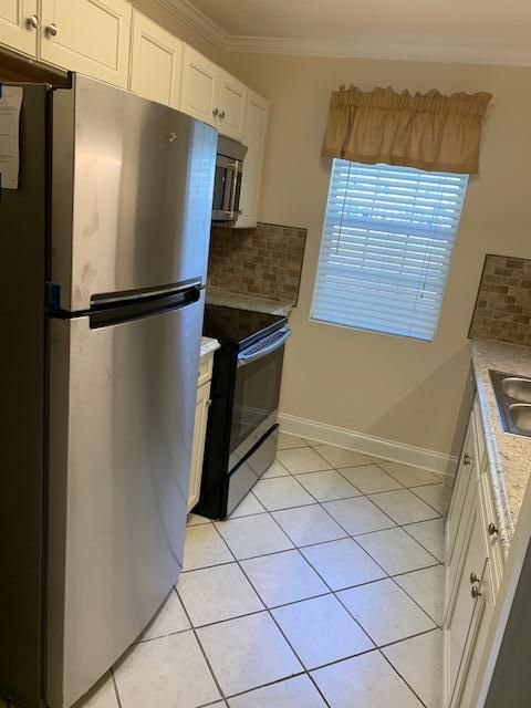 7891 Skillmaster Ct #C, North Charleston, SC 29418