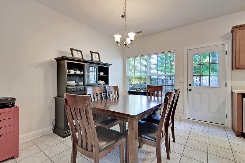 129 Walden Ridge Way, Summerville, SC 29485